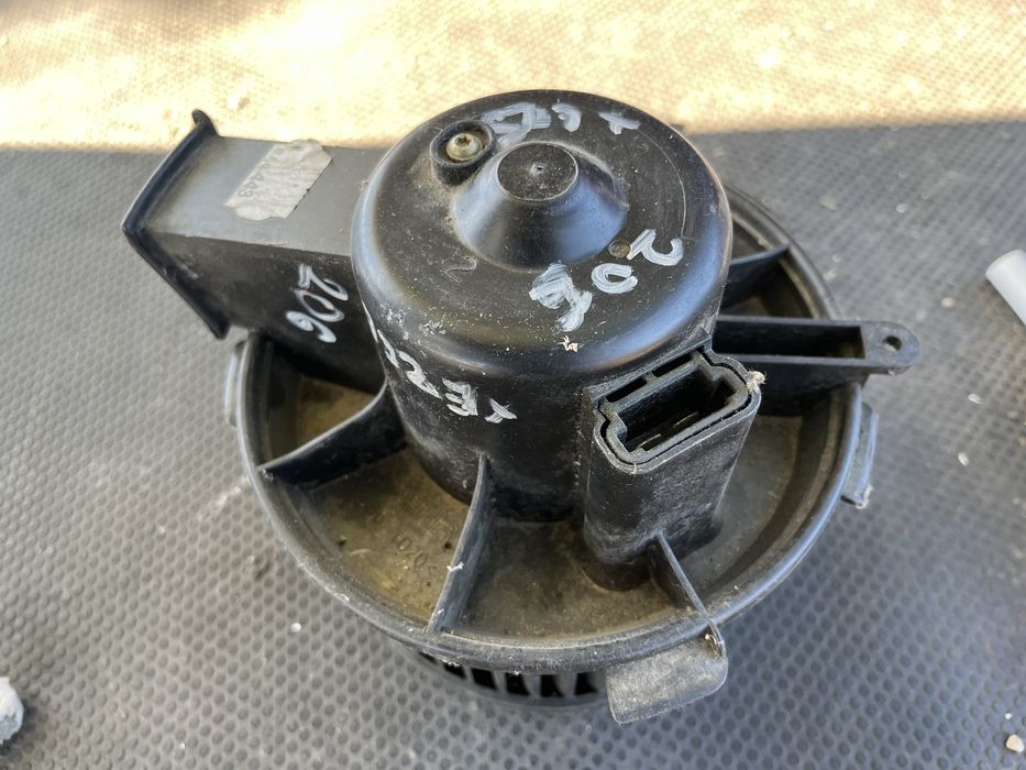 Вентилатор парно Peugeot 206