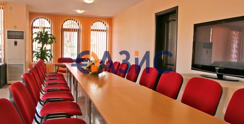 Продава се Двустаен апартамент в Царево - 99 кв.м за 953 €/кв.м - Снимка #13