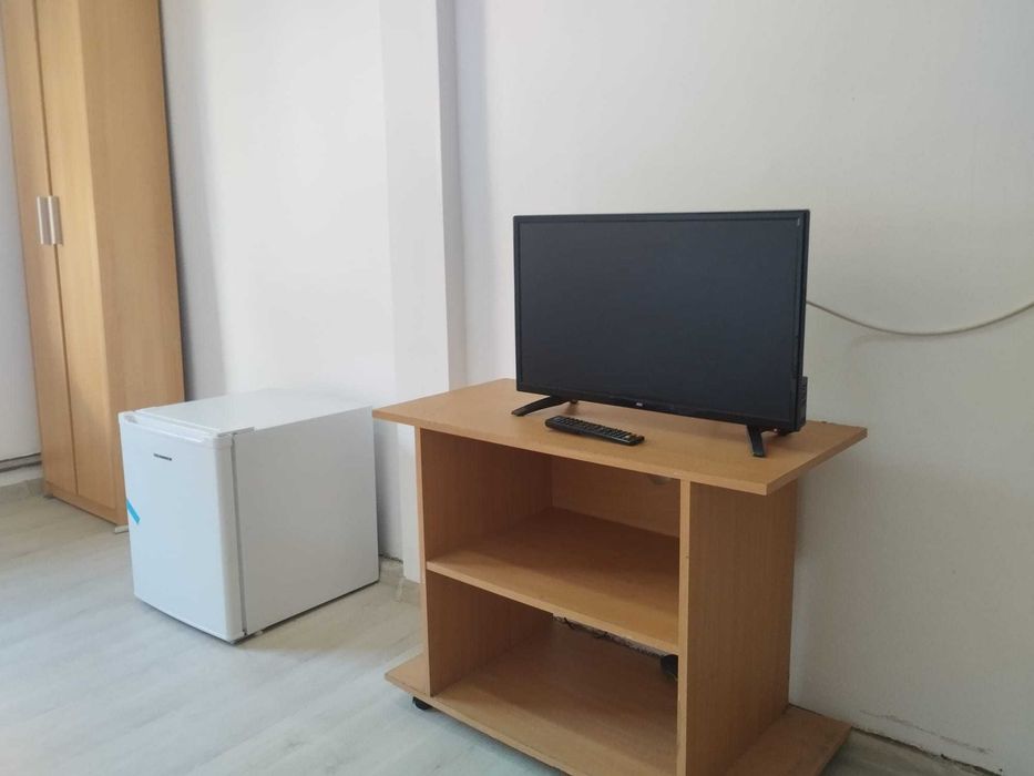 Închiriez spațiu de locuit , SU = 18 Mp, Strada George Enescu