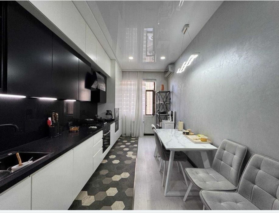 Продается 4 х комнатная квартира Ганга. Своя