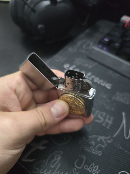 Vand bricheta zippo model air force