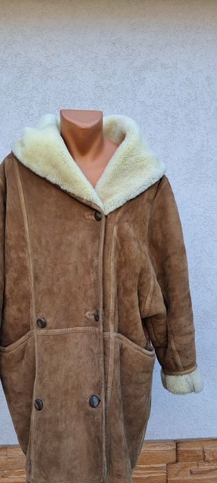 Haină piele întoarsă