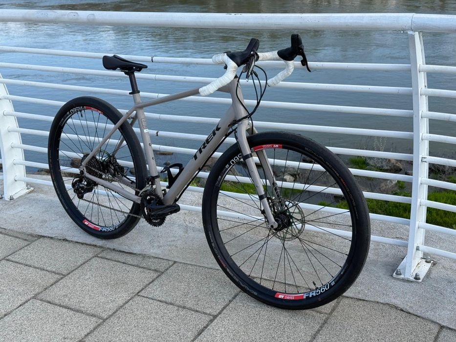 Bicicleta Touring / Gravel Trek 920