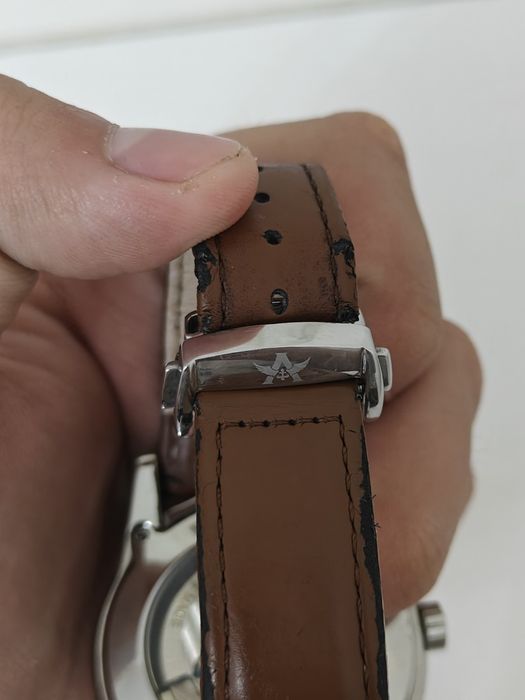 Продам часы ABYROY