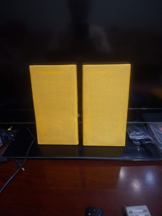 Полочная акустика Sony, с фантастическим звуком.