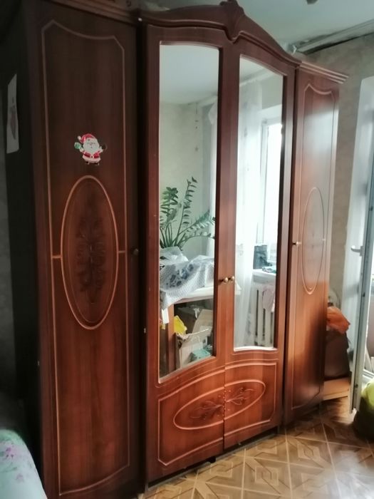 Продам платяной шкаф