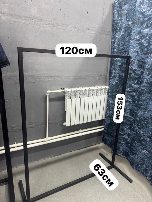 Продам стеллажи вешалки