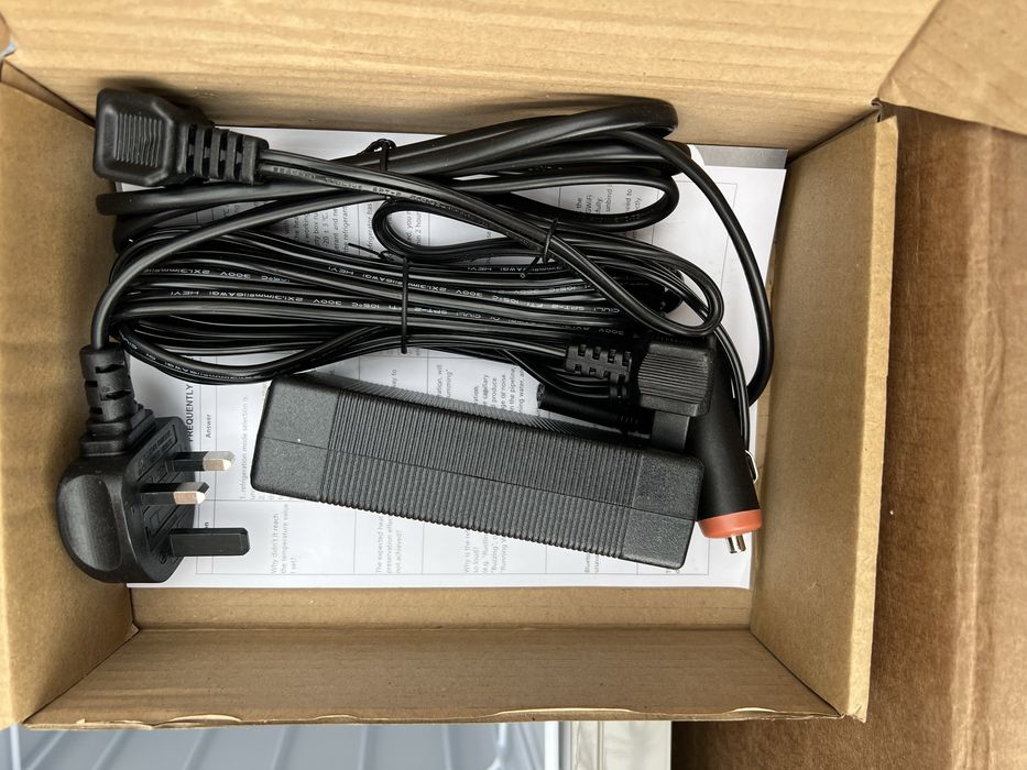 Преносим хладилник AAOBOSI 60л 12/24/220v