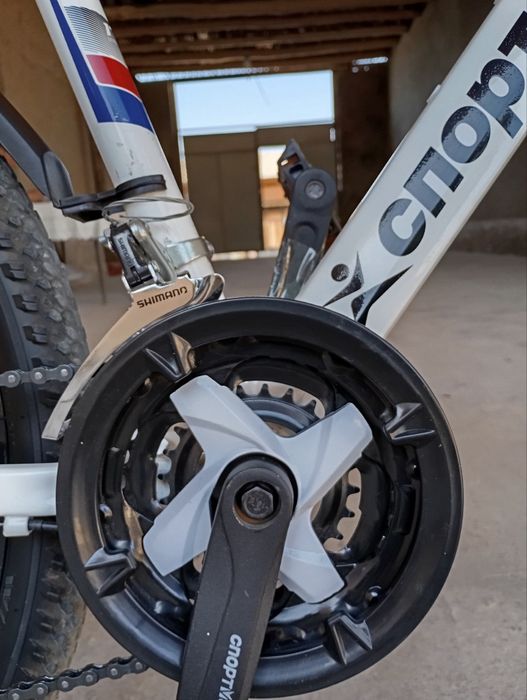 Velosiped sotiladi yengi