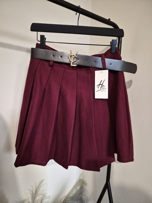 Плисирани поли вълна