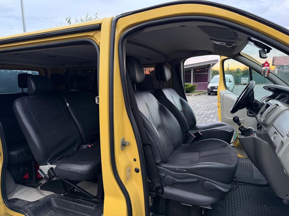 Vand Renault Trafic 8 locuri  2.0 diesel