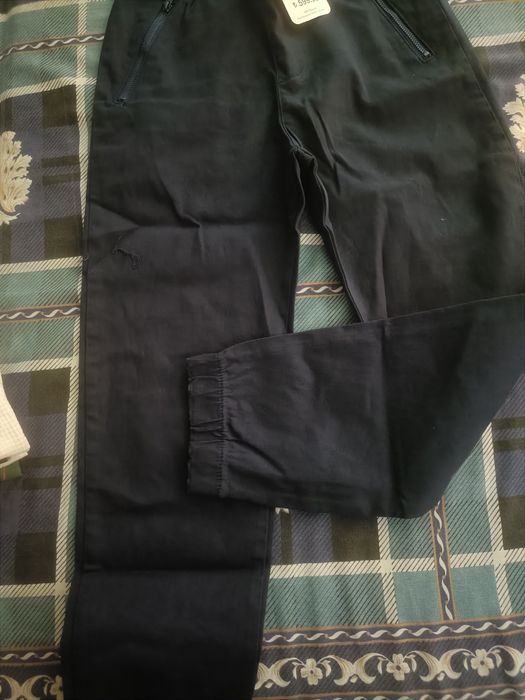 Pantaloni chino pentru băieți de 10-11 ani