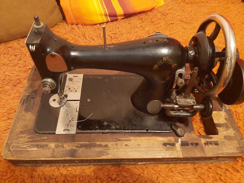 Стара шевна машина
