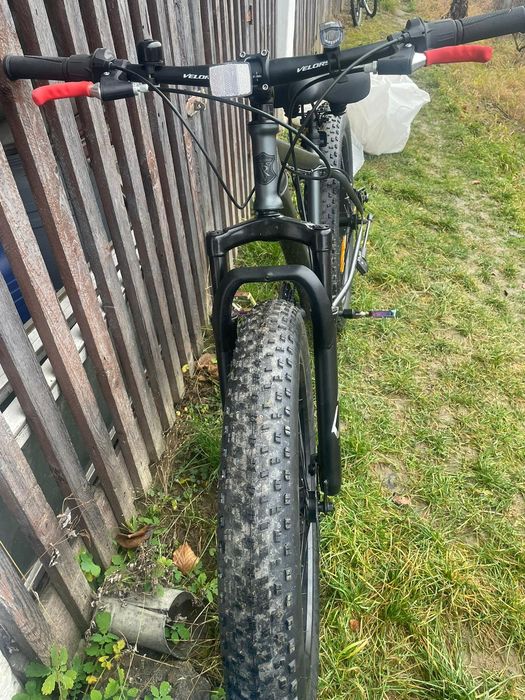 Vind bicicleta fat bike cu roti de 26x4".Noua