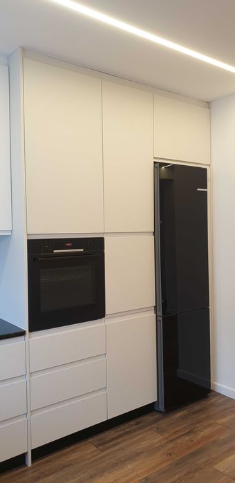 Închiriez apartament 2 camere, modern, cu parcare – Suceava,