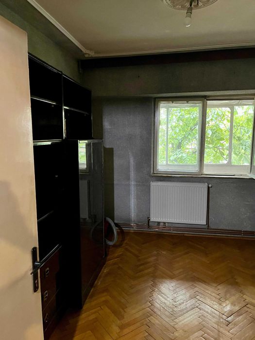 PF Vând apartament 3 camere decomandat, zona centrala, Iasi