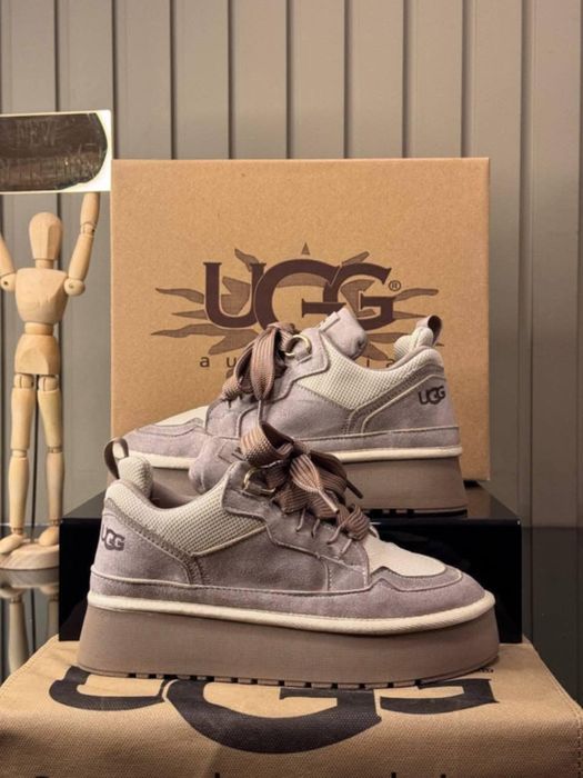 Ugg-uri diferite modele