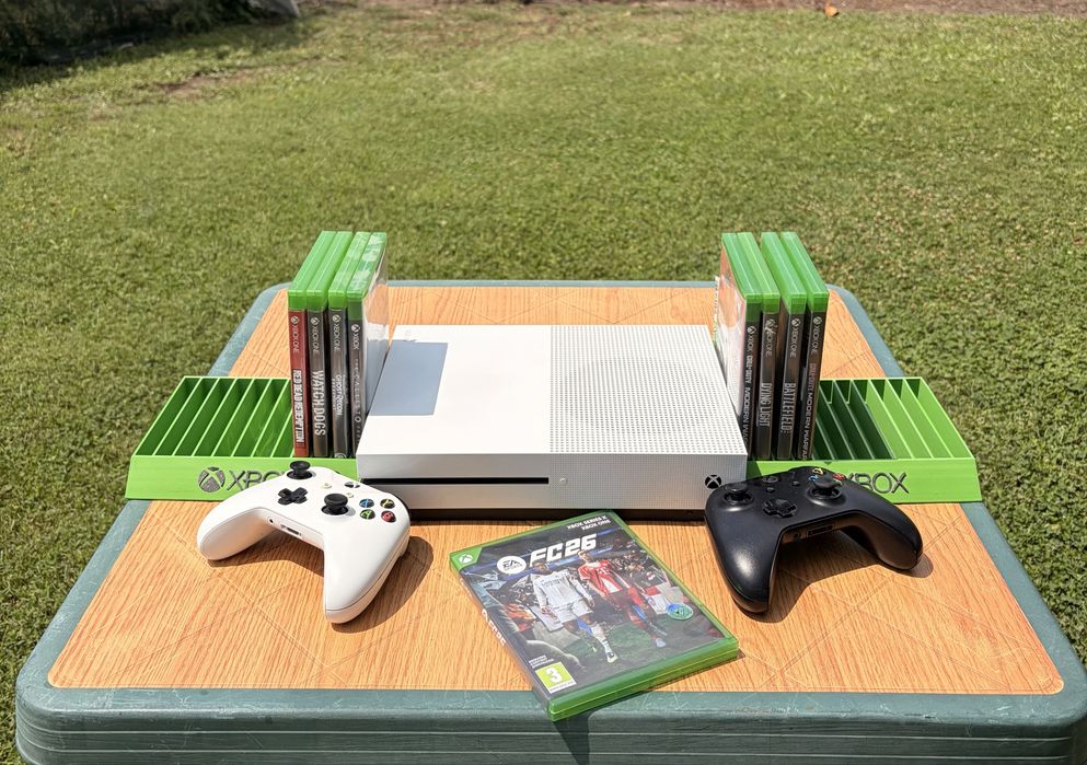 Xbox One S 1TB конзола