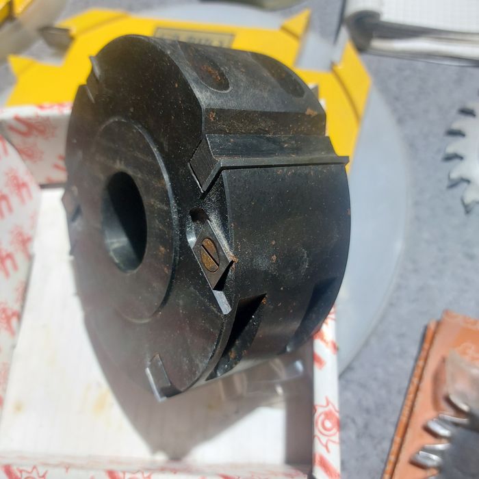 Vand freze pentru lemn