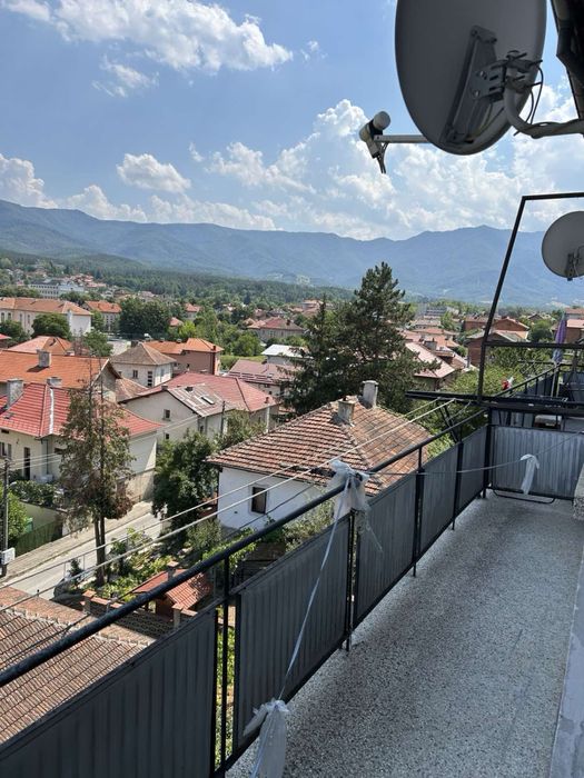 Продава се Многостаен апартамент в Вършец - 120 кв.м за 567 €/кв.м - Снимка #3