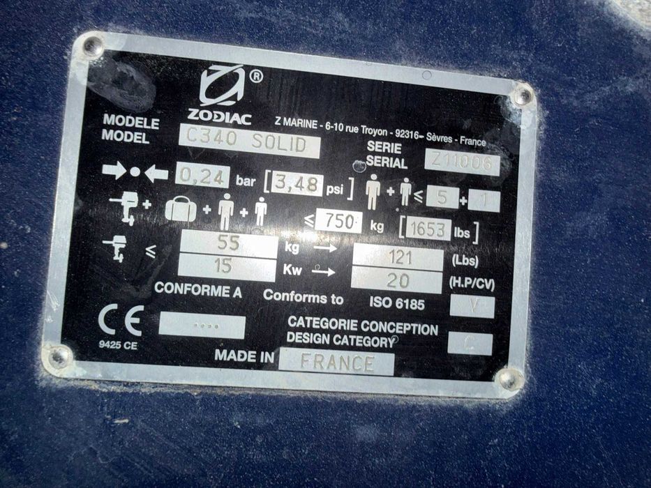 Лодка ZODIAC 3.40м+теглич+двигател YAMAHA 6к.с.