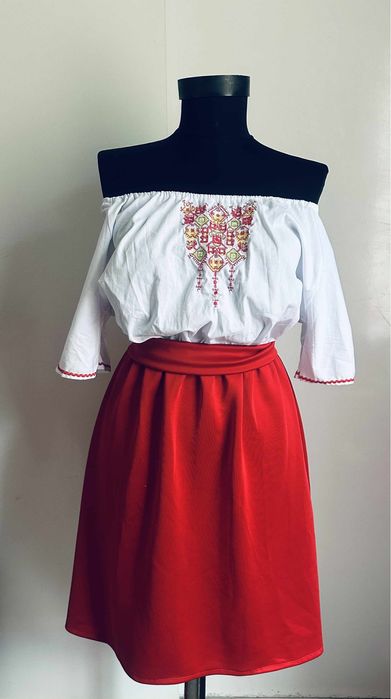 Рокля с народни мотиви с бродерия/рокля с шевица