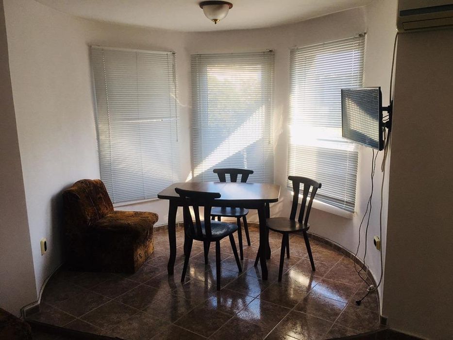 Дава се под наем Двустаен апартамент в Бургас, Възраждане - 55 кв.м за 331.5 € - Снимка #1