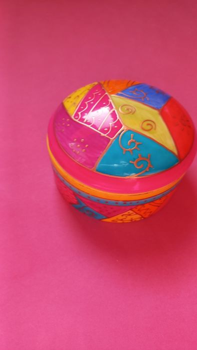 Шкатулки декоративные