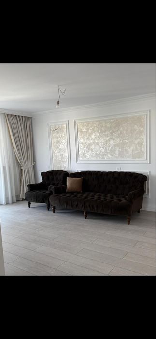 Canapea de catifea verde imchis