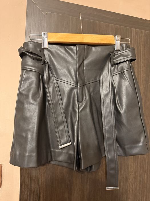 Къси панталони Morgan- М размер