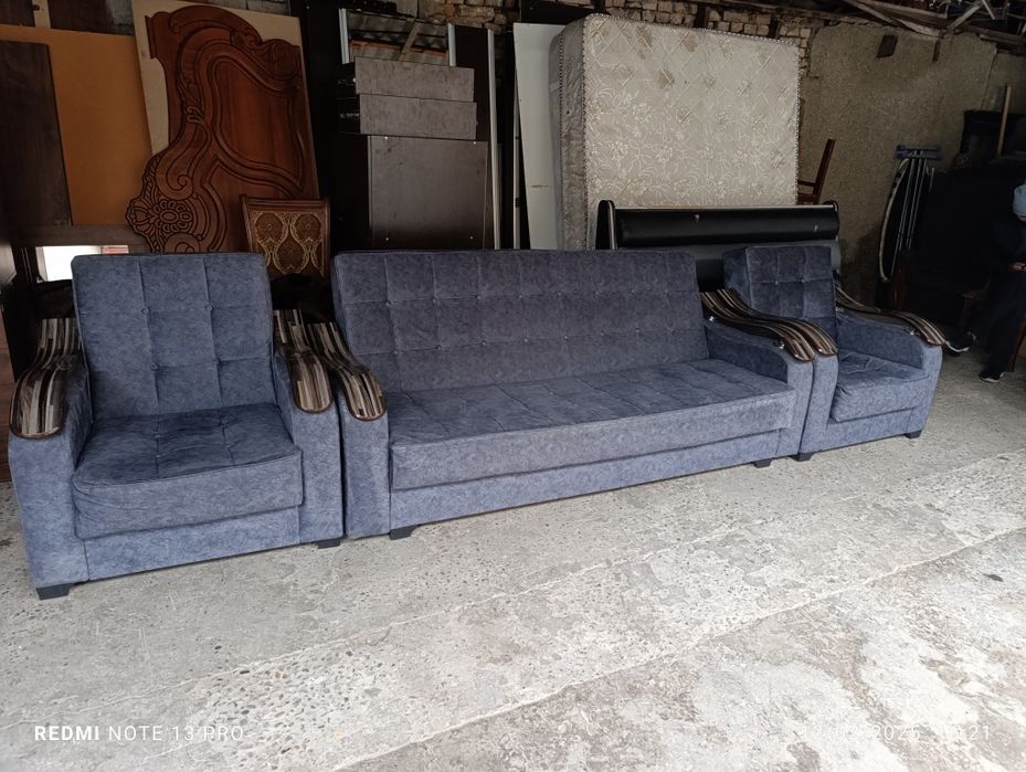 Divan kreslo sotiladi