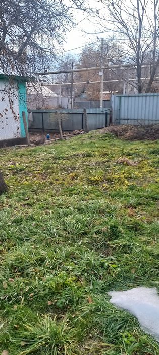 Продам дом с ровным участком