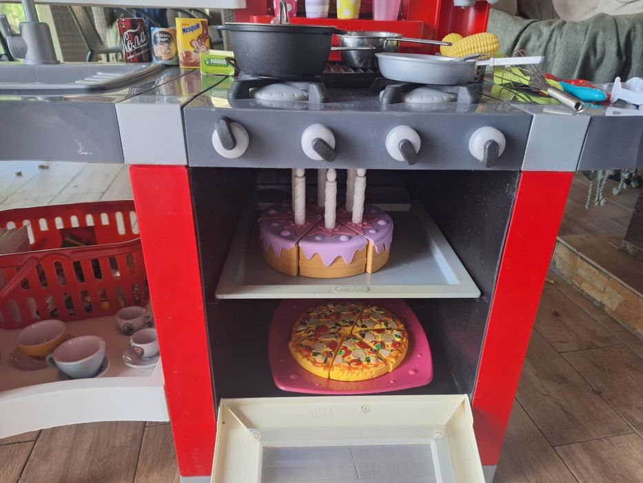 Bucătărie mini Tefal Smoby cu accesorii.