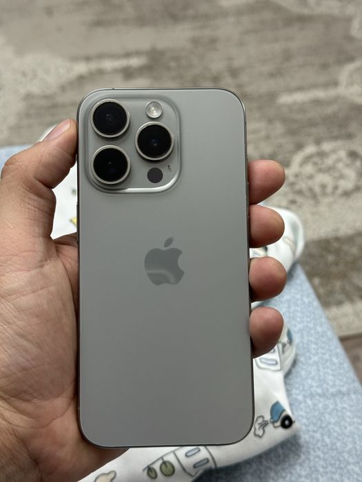 Айфон 15 про.