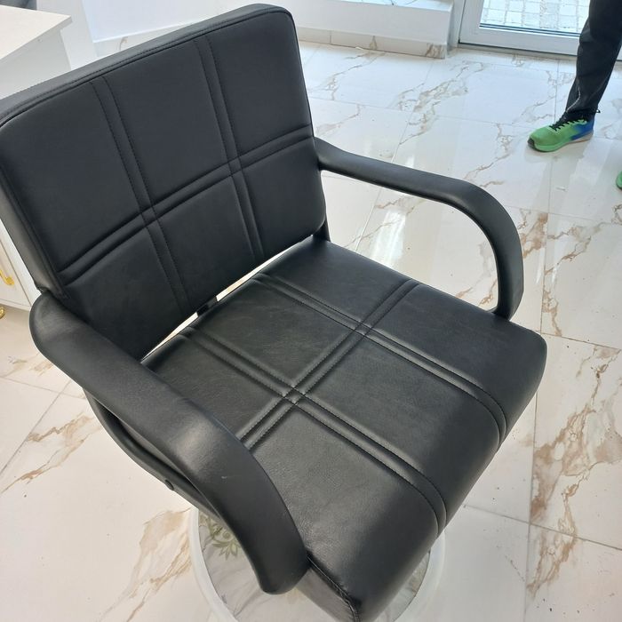 Продавам обурудване от салон за красота