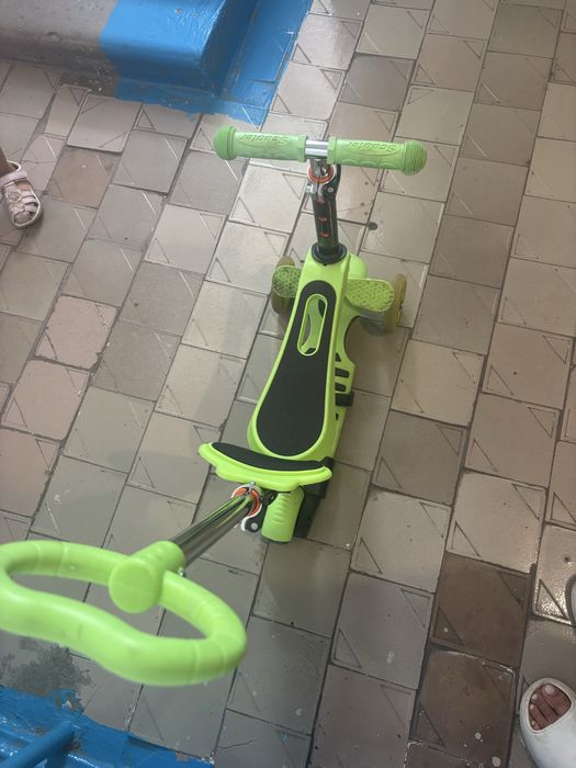 Продам Самокат детский