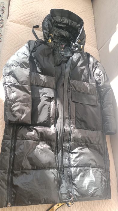 Продам женскую куртку