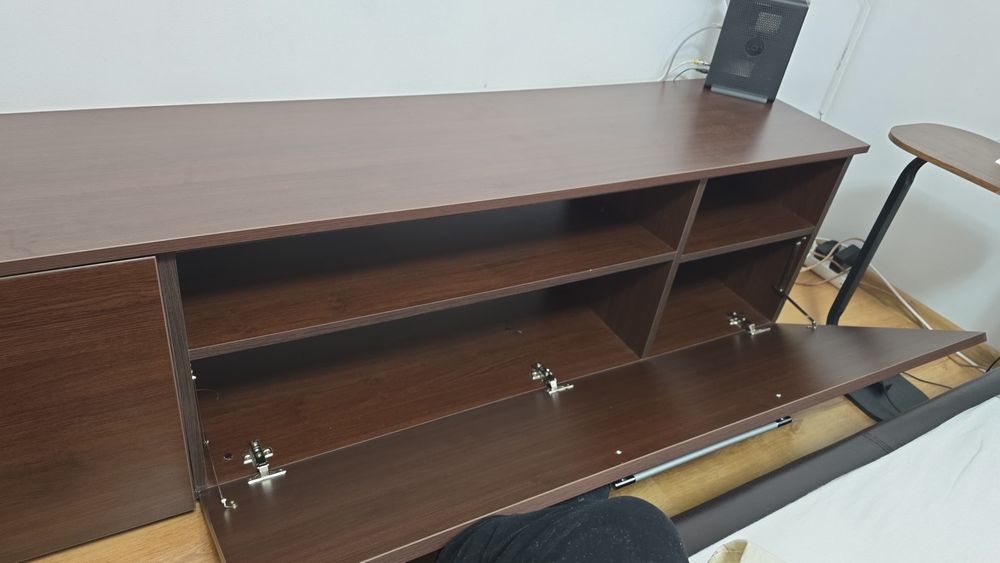 Vând comodă! stare foarte bună