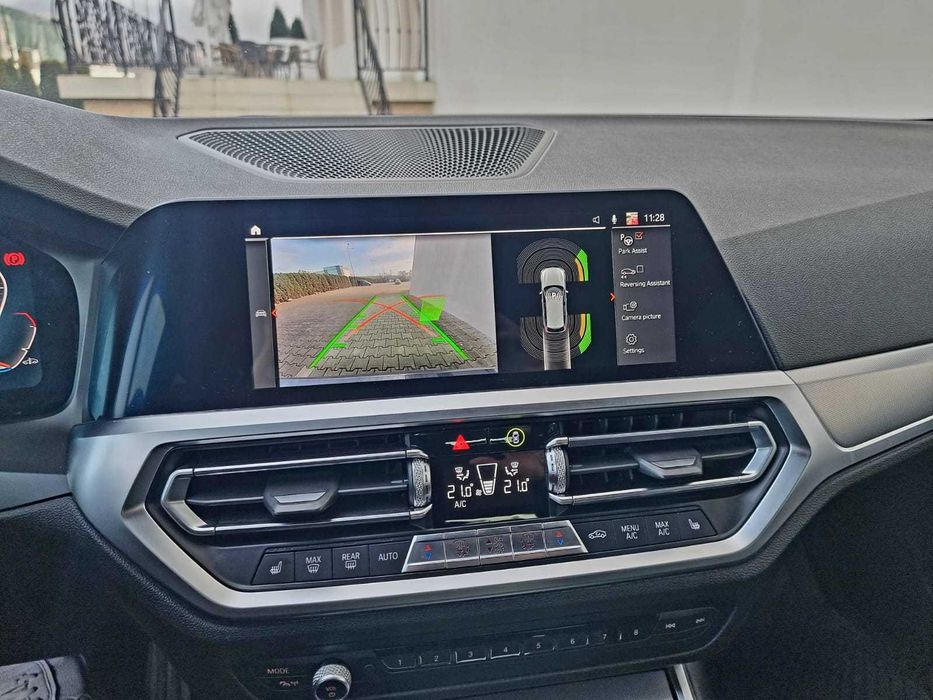 BMW Seria 3 320d Touring xDrive Aut. Edition M Sport Shadow