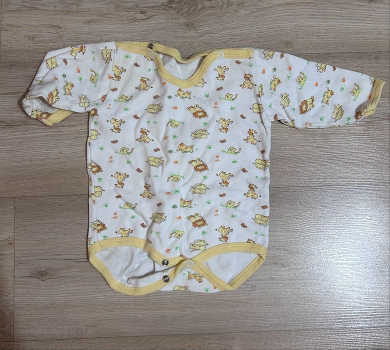 Продам детские вещи