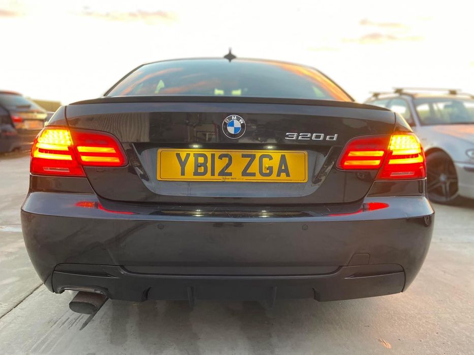 Dezmembrez BMW 320d ,M PACK Edition 2012,Harman Kardon,Cic,jante 313 M