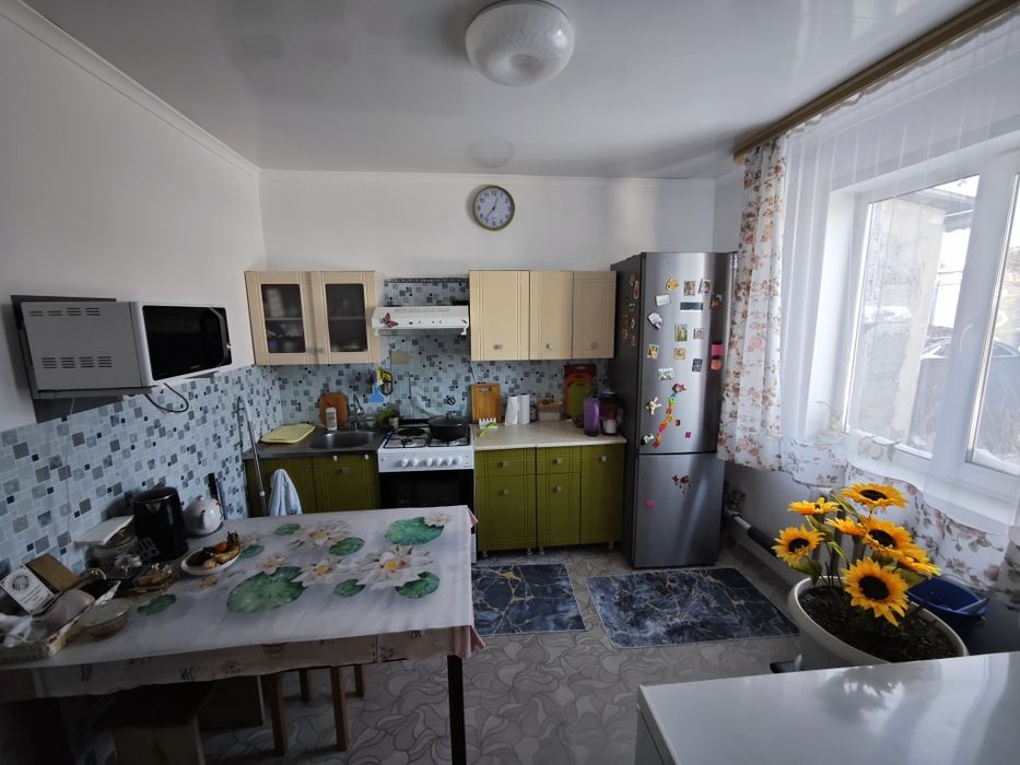 Продается часть дома с хоз двором