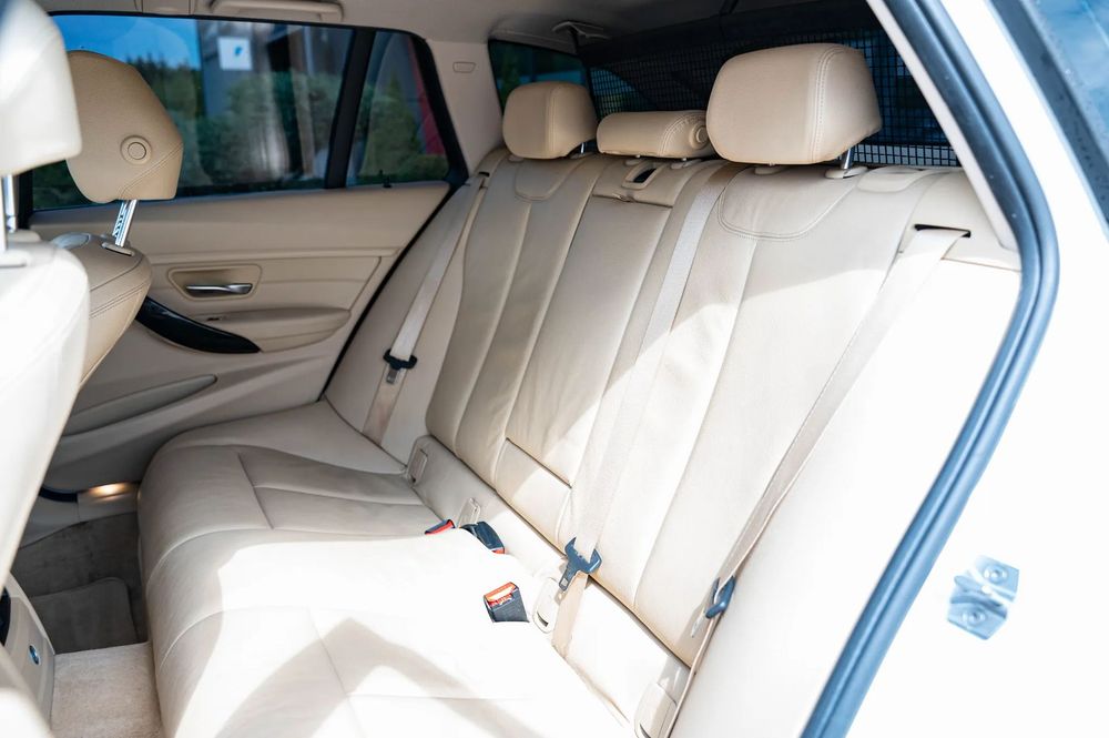 BMW Seria 3 Rate - Leasing - Garantie 36 Luni
