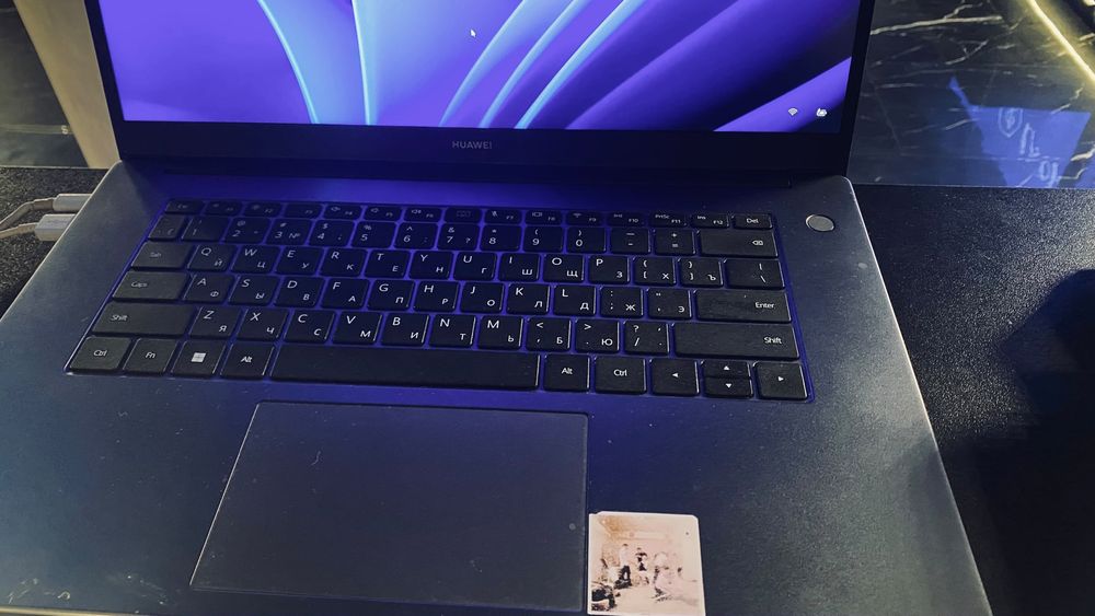 Huawei matebookk