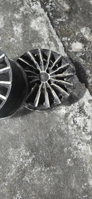 Продаю б/у диски