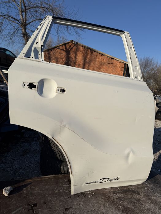 Врата Suzuki Vitara 3