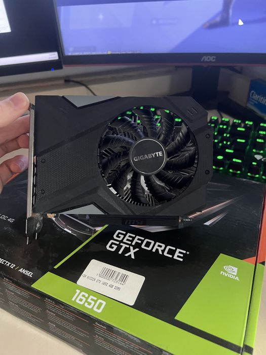 Placa video Nvidia 1650 OC 4 gb