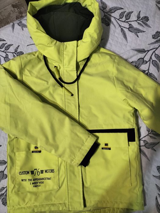 Куртка весна осень.