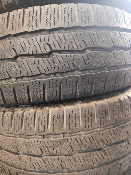 4бр.зимни гуми 235/65/16C Toyo