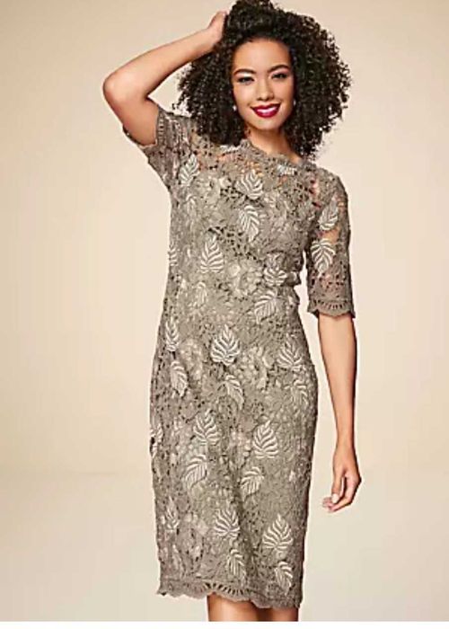 Стилни рокли, Внос от Англия